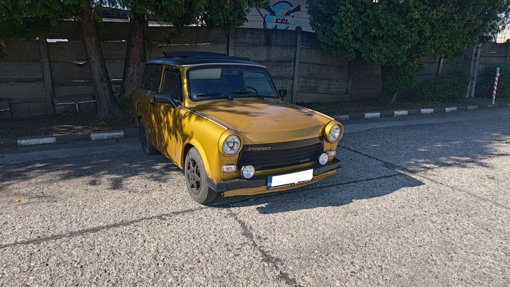 TRABANT 1.1 1990 — imagine 2