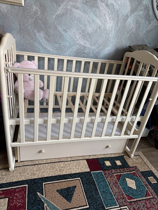 Манеж деревянный