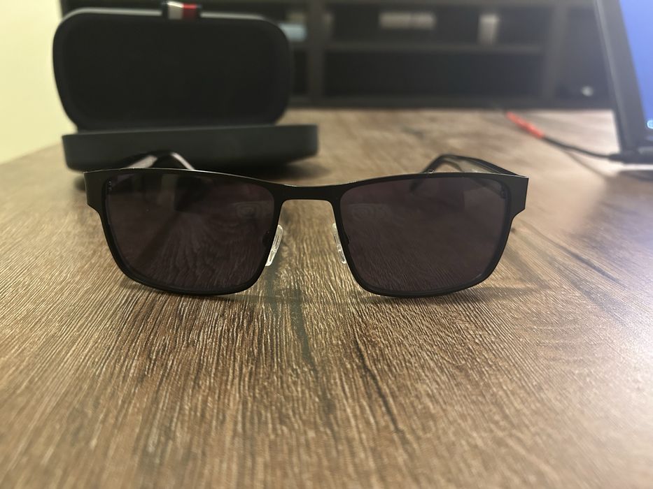 Слънчеви очила Tommy Hilfiger