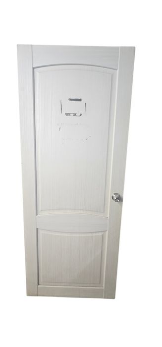 Продам межкомнатную дверь 80 см