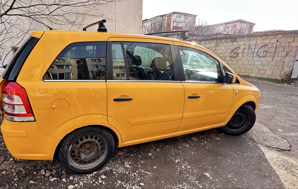 Vand opel zafira 7 locuri