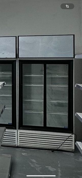 Витринный холодильник