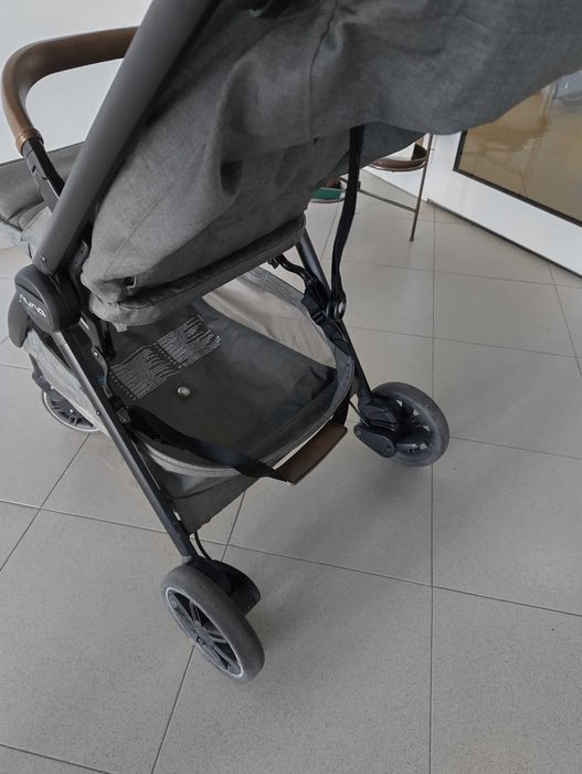 Лятна количка NUNA TRVL, цвят Pine (зелен)