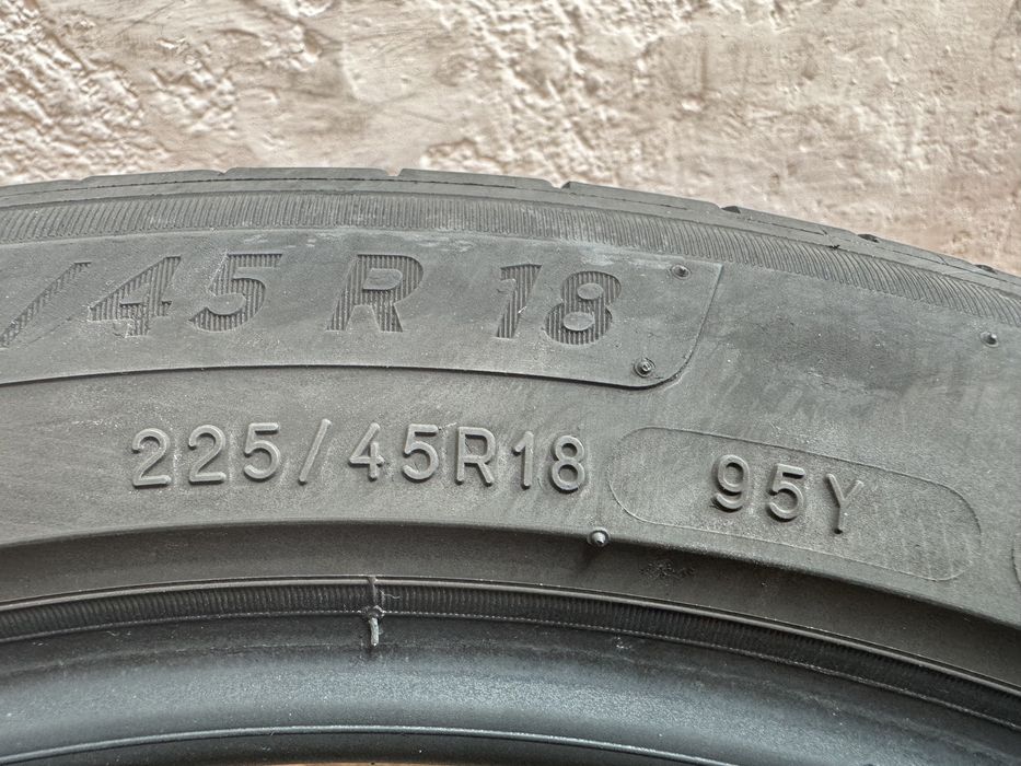 Автомобилни гуми 225 45 18 Mishelin