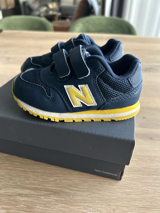 Маратонки New Balance размер 22,5