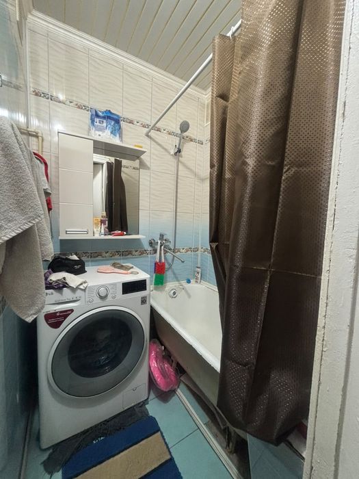 Продам 2хком квартиру район Парка Победы.
