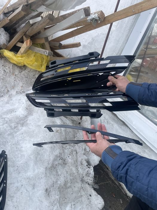 Продам решетку.  Чери тиго 2 про.