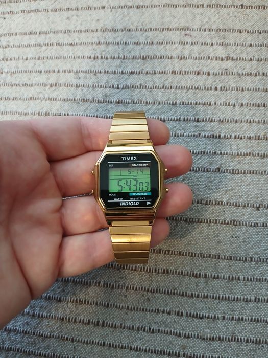 Часовник Timex  Vintage Digitam Watch