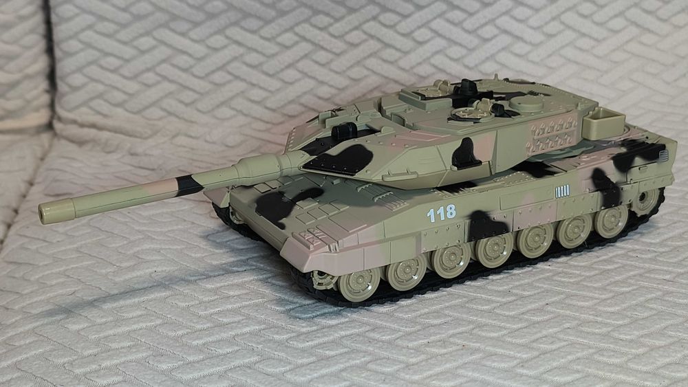 метални коли мащаб 1:18 . ЧАСТ - 6