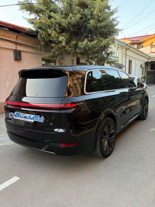Li L9 2025 yil Ultra