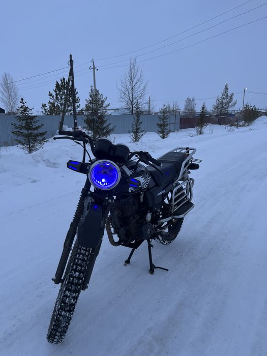 Мотоцикл 200 кубов