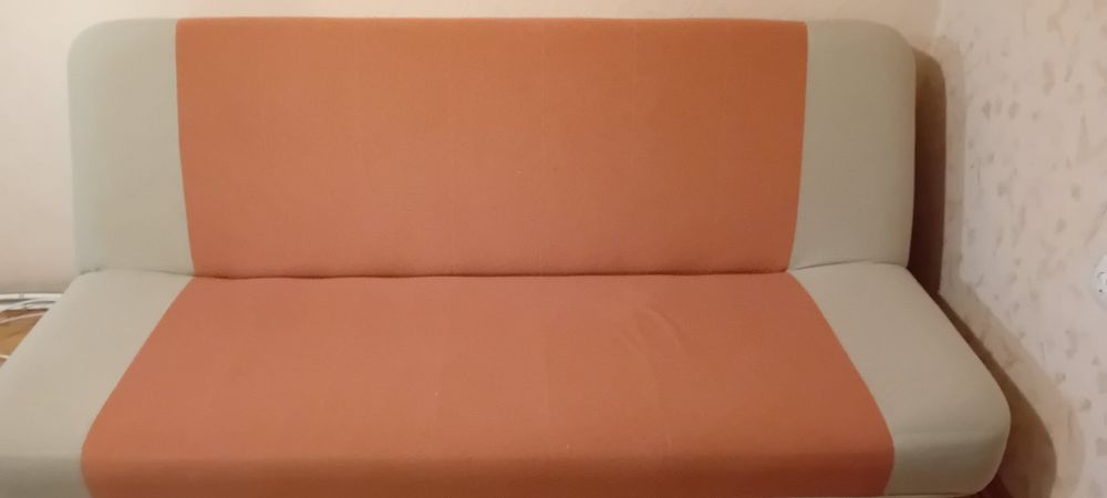 Разтегателен диван