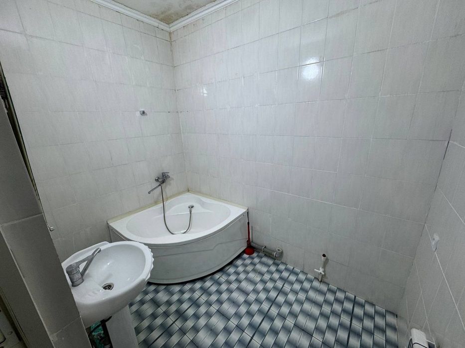 Квартира сотилади