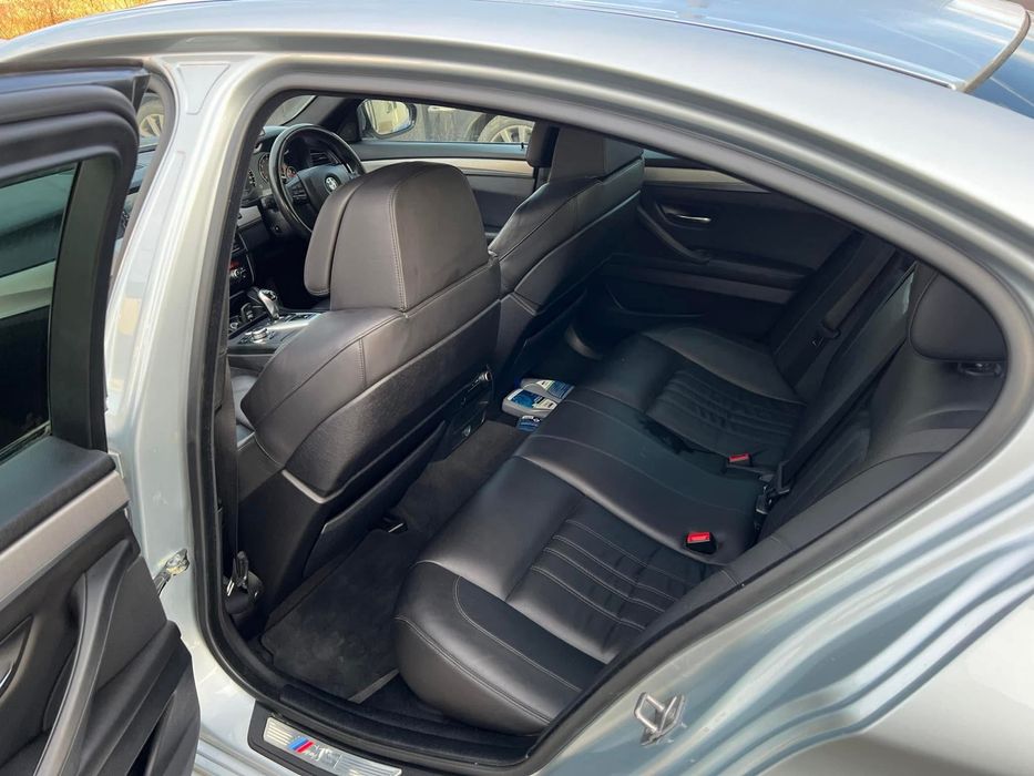 Bmw m5  f10 575 cp