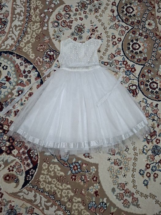 Платье для девочек 6-7 лет