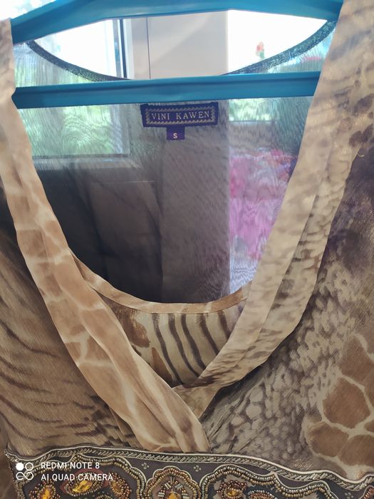 Красивое женское платье