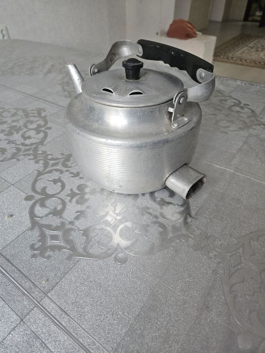 Чайник и подставка времён СССР