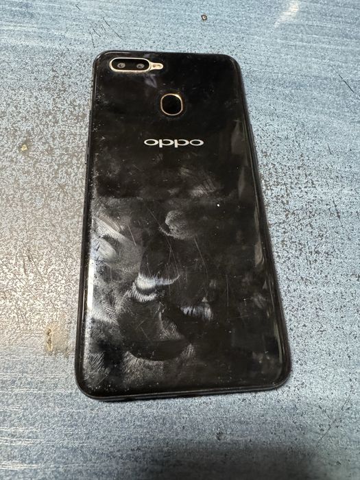 Oppo A5s 3/32gb - отличен