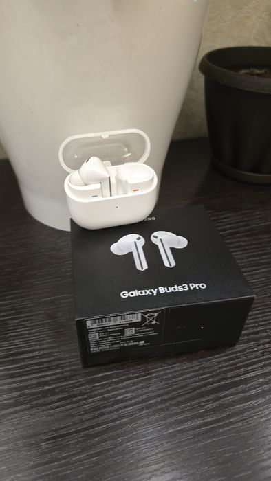 Наушник левый galaxy buds3 pro+кейс