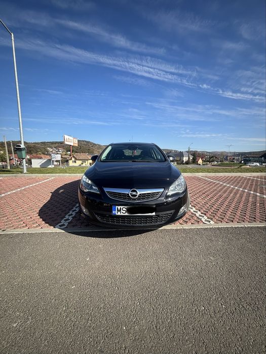 Opel Astra J 1.6 benzina