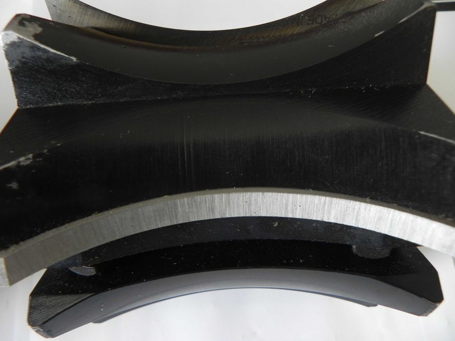 Freza pentru profil semi rotund butuci lambriu cabane