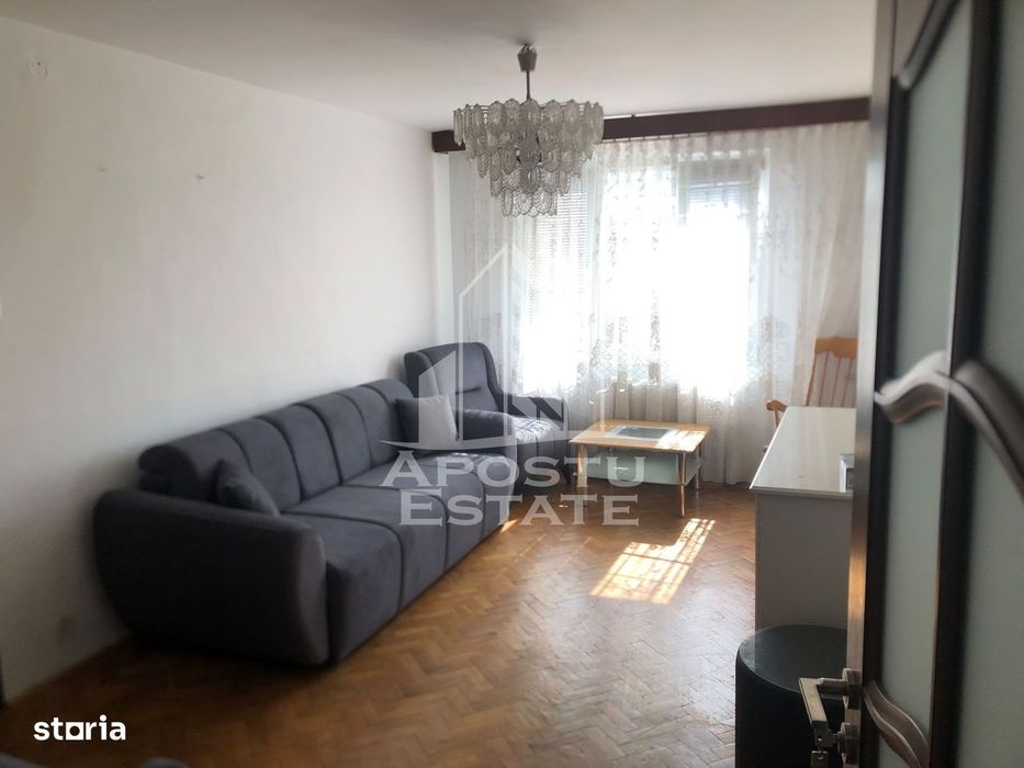 Apartament cu 4 camere de inchiriat, zona Circumvalatiunii, Timisoara — fotografia 1