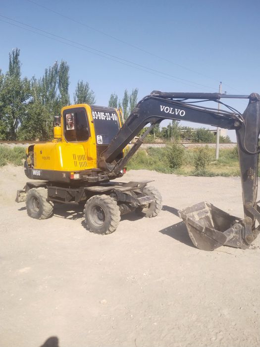 Ekskavator maxsus texnika