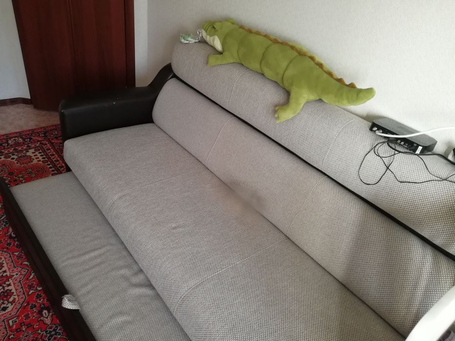 Диван продам в хорошем состоянии