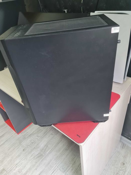 Гейминг компютър с rtx 4060