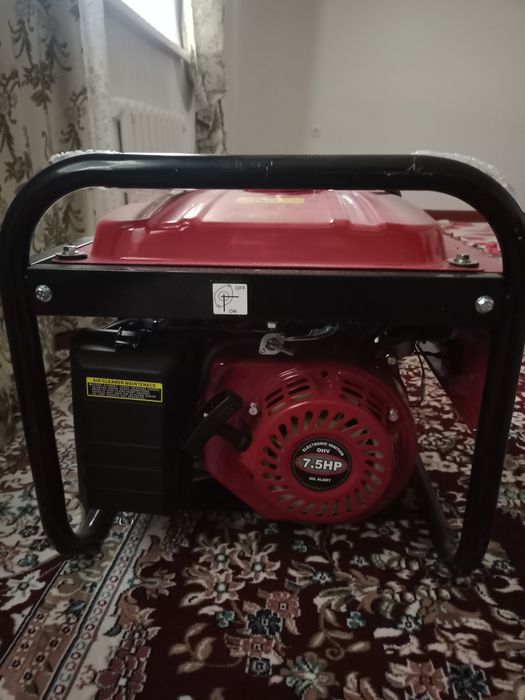 Бензогенератор Hondаа