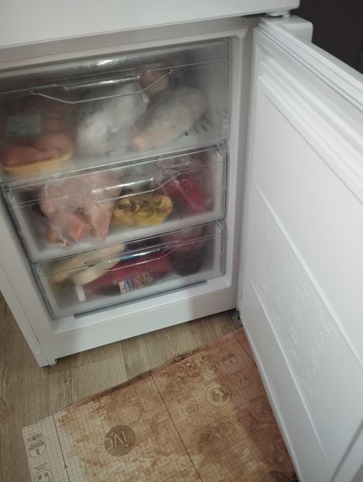 Холодильник indesit 60 000тг