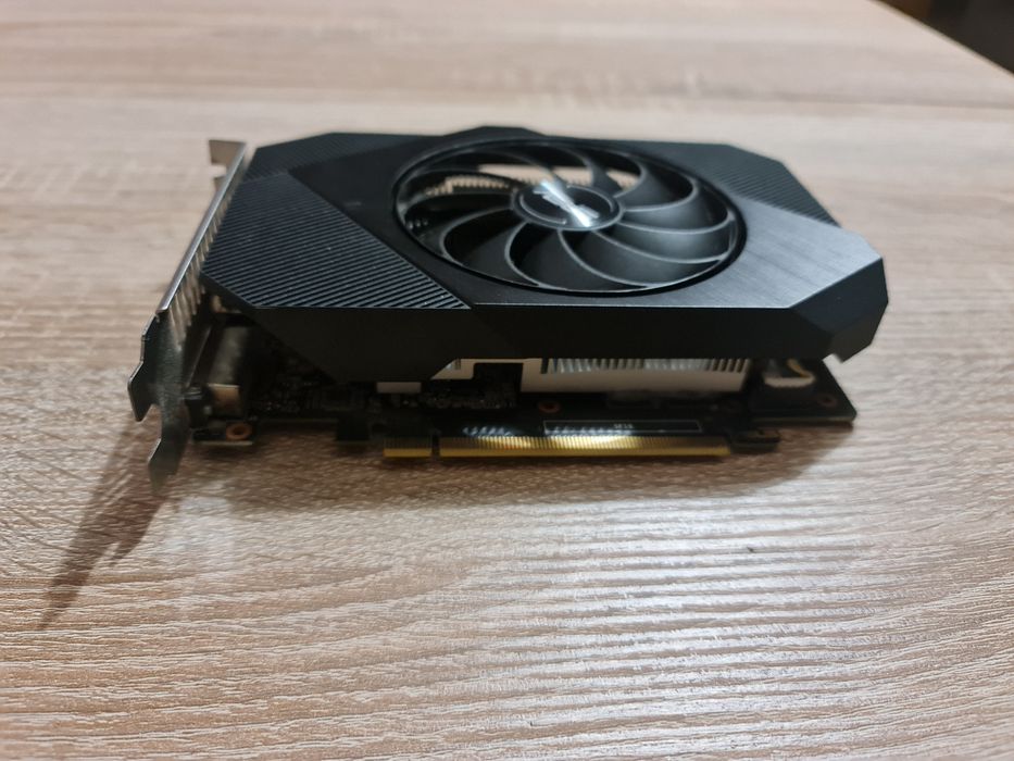 Placa video ASUS GeForce GTX 1650 4GB-vandut