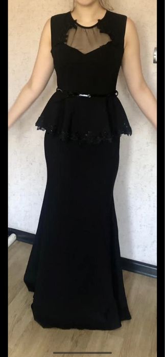 Вечернее платье