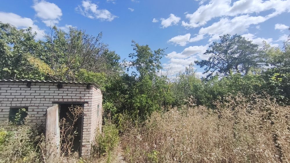 участок 9 сотых с домиком