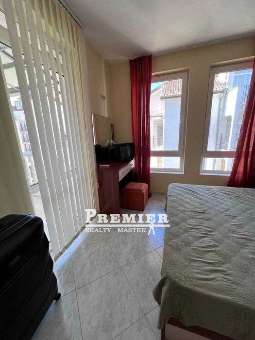 Продава се Тристаен апартамент в к.к. Слънчев бряг - 75 кв.м за 1067 €/кв.м - Снимка #2