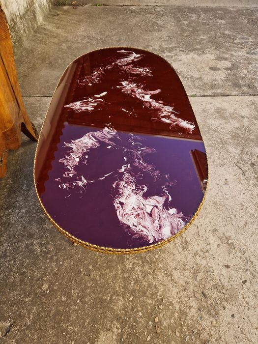 Чудесна много красива антикварна холна маса