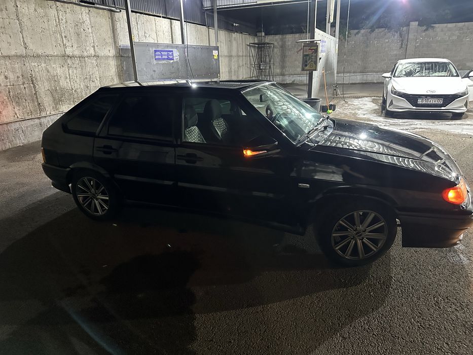 Vaz 2114 1.6 хорошее состояние