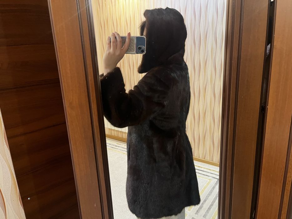 Шуба норковая продается