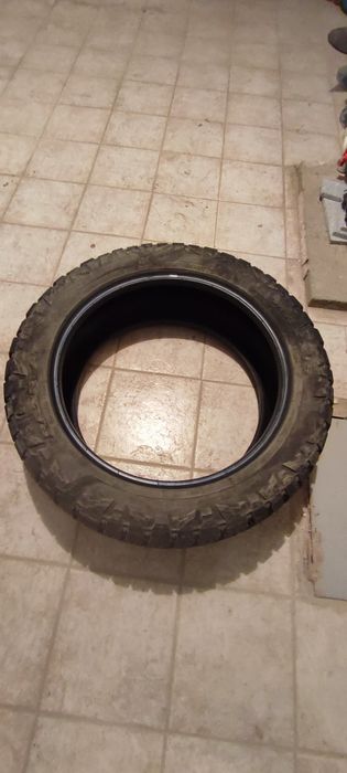 Продам шины 285/50 R22