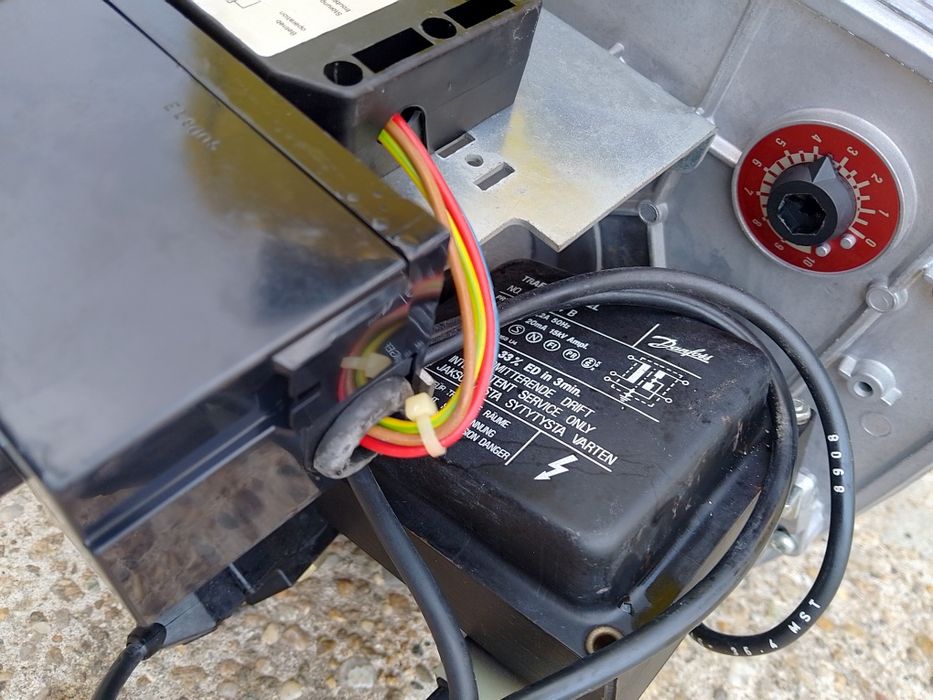 Нафтова горелка Elco econom 2000