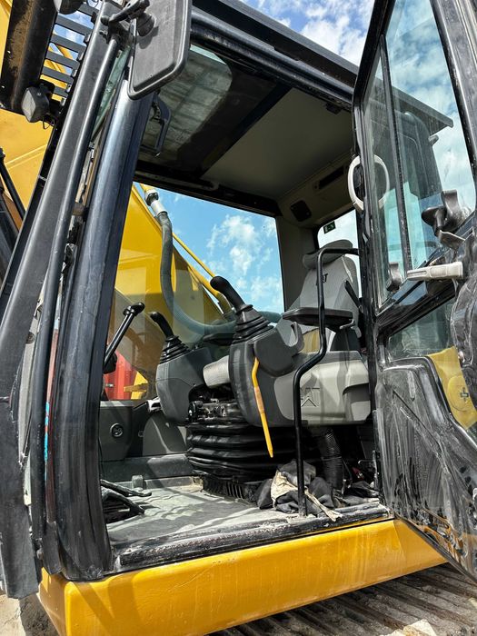 Верижен Багер CATERPILLAR  330DLN