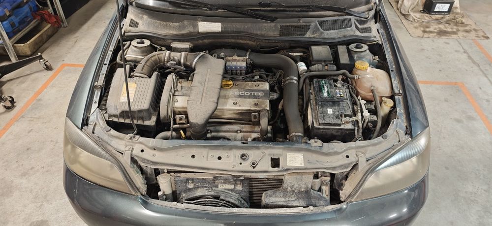 Opel Astra Bertone Turbo Z20LET на части