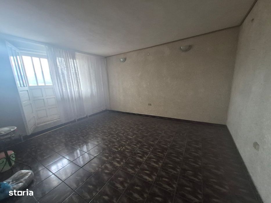 Cladire de inchiriat 266mp