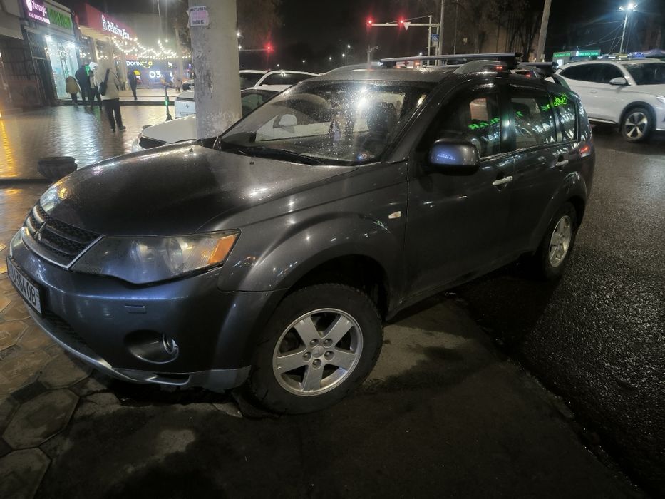 Прадам свое авто Mitsubishi Outlander