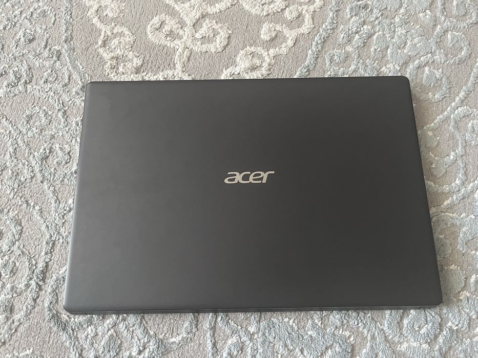 Ноутбук Acer-Aspire