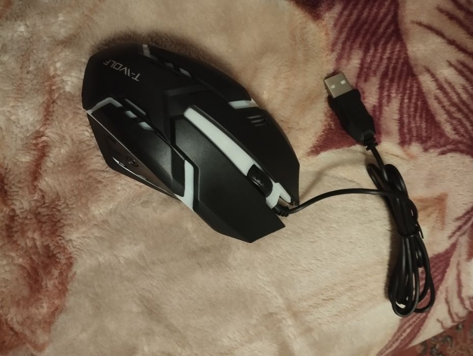 T-wolf sichqoncha rgb xar xil rangda yonadi