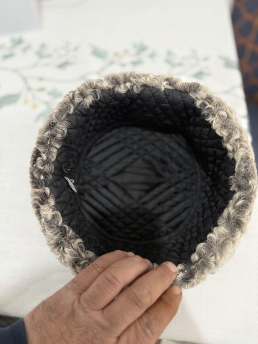 Продам папаху каракуль чистый