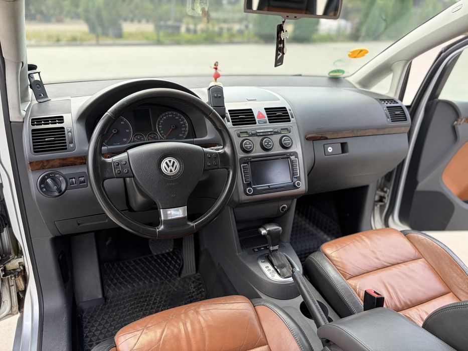 VOLKSWAGEN Touran 2008 — imagine 5
