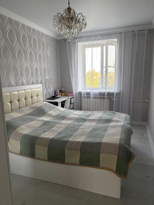 Продам квартиру 3-4комнатная 90кв. м