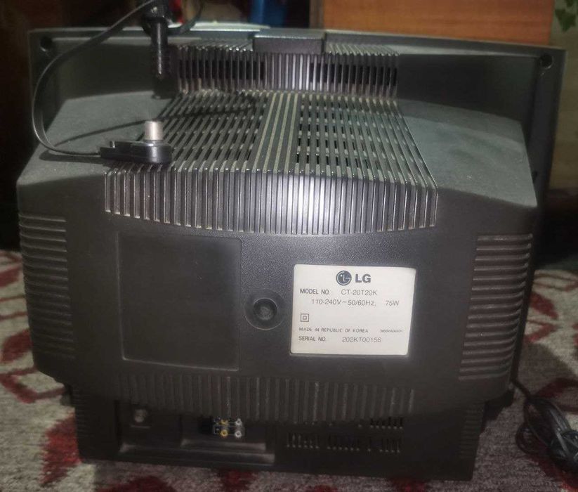 Продаю телевизор LG в отличном состоянии.